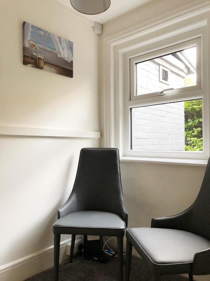 Summer Breeze. 3-Bed Apartment Close To The Beach Bournemouth Exterior photo